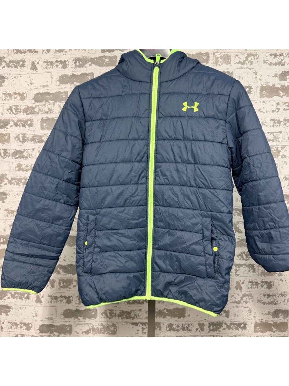 Boy's Under Armour Youth Storm Puffer Jacket Hooded Full-Zip Size Youth Large